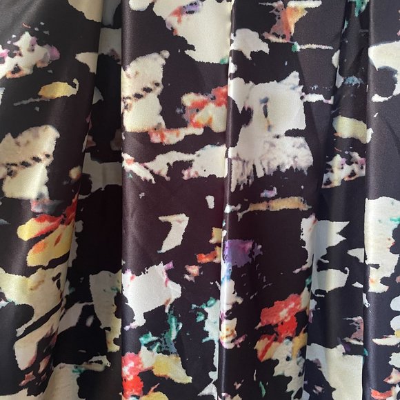 High Low Design Dress - Picture 2 of 6